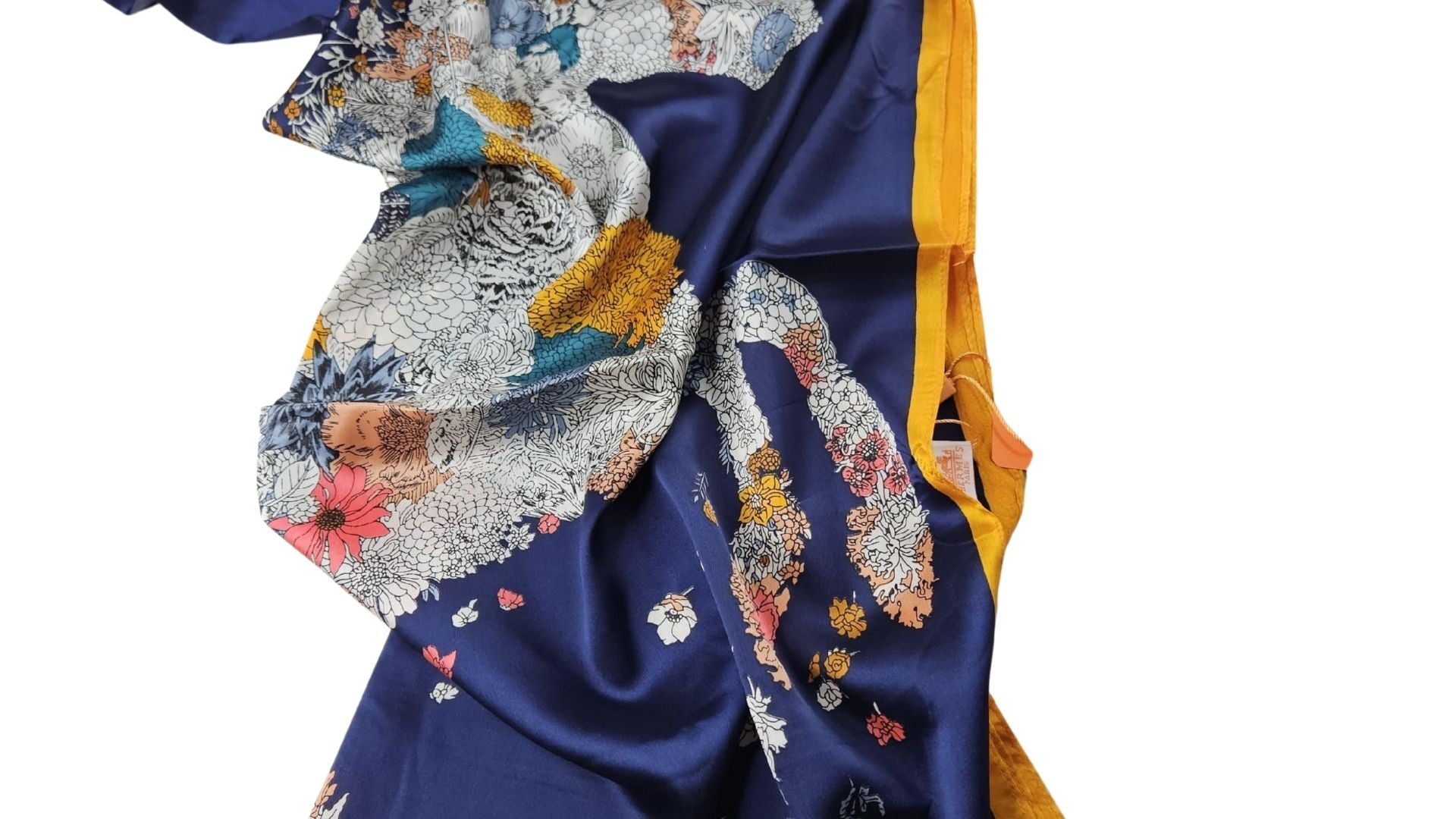 Lacivert Floral Desenli Saten Şal – Sıcak Sarı Çerçeveli, Zarif Dokuma