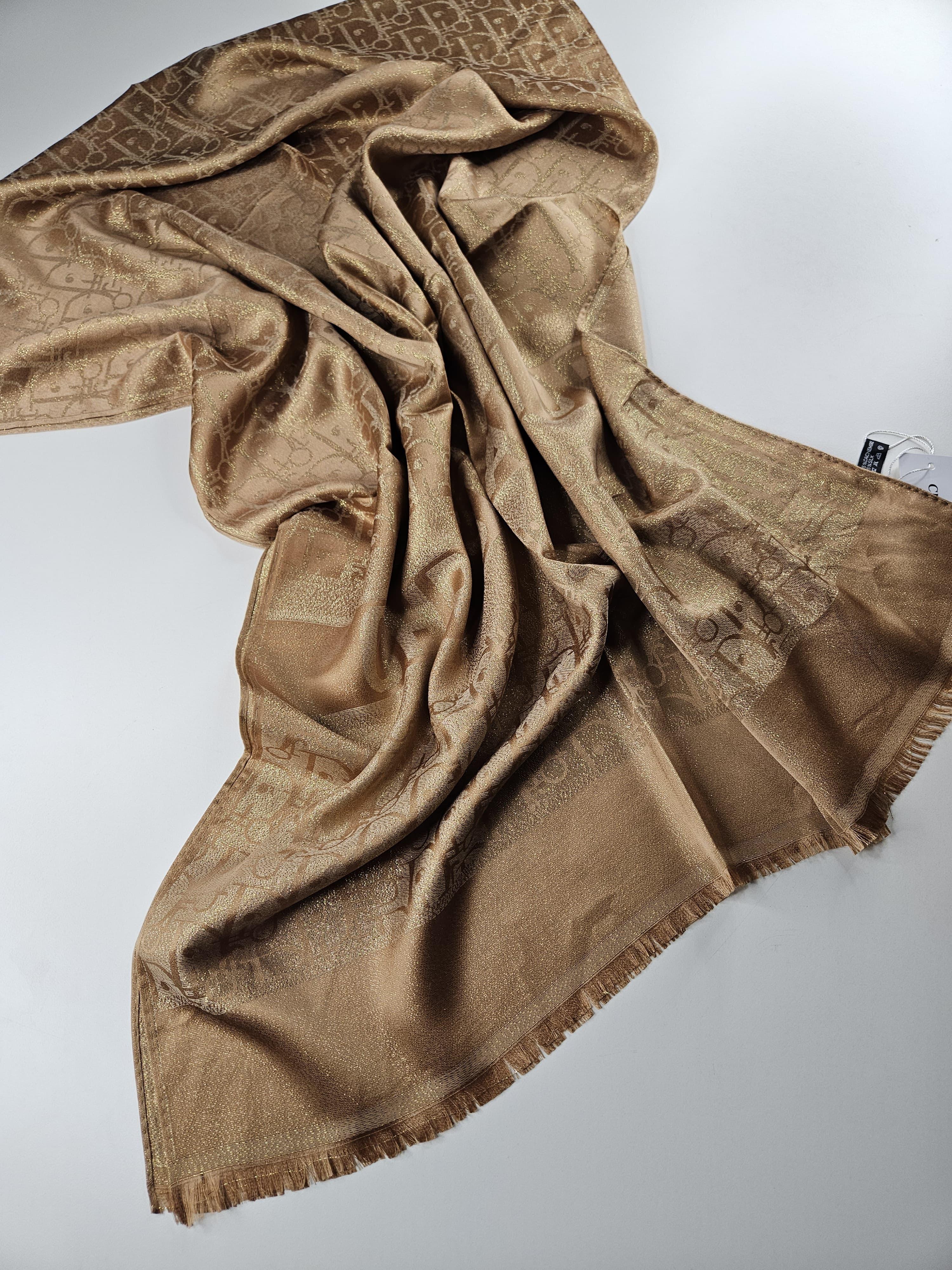 Desenli Gold Şal