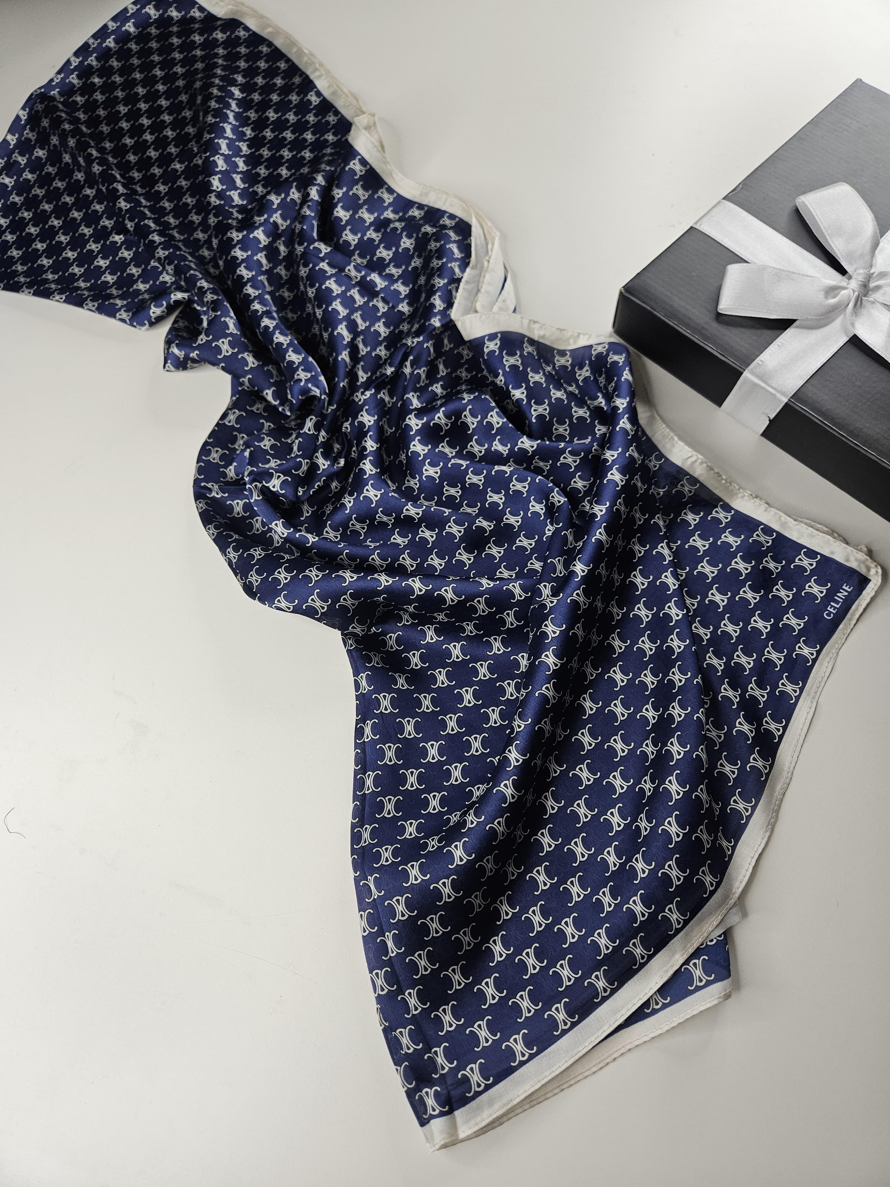 Desenli Lacivert Şal